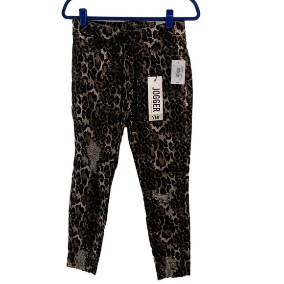YMI Jeans Distressed Leopard Print Medium Jogger Jean High Rise Pockets New - Picture 1 of 14